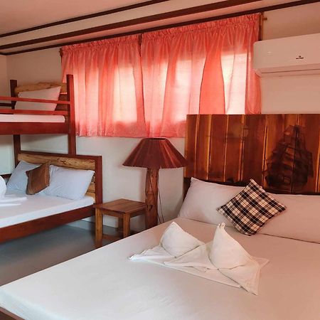 Summer Homes Beach Resort And Cottages Palawan Barton Bagian luar foto