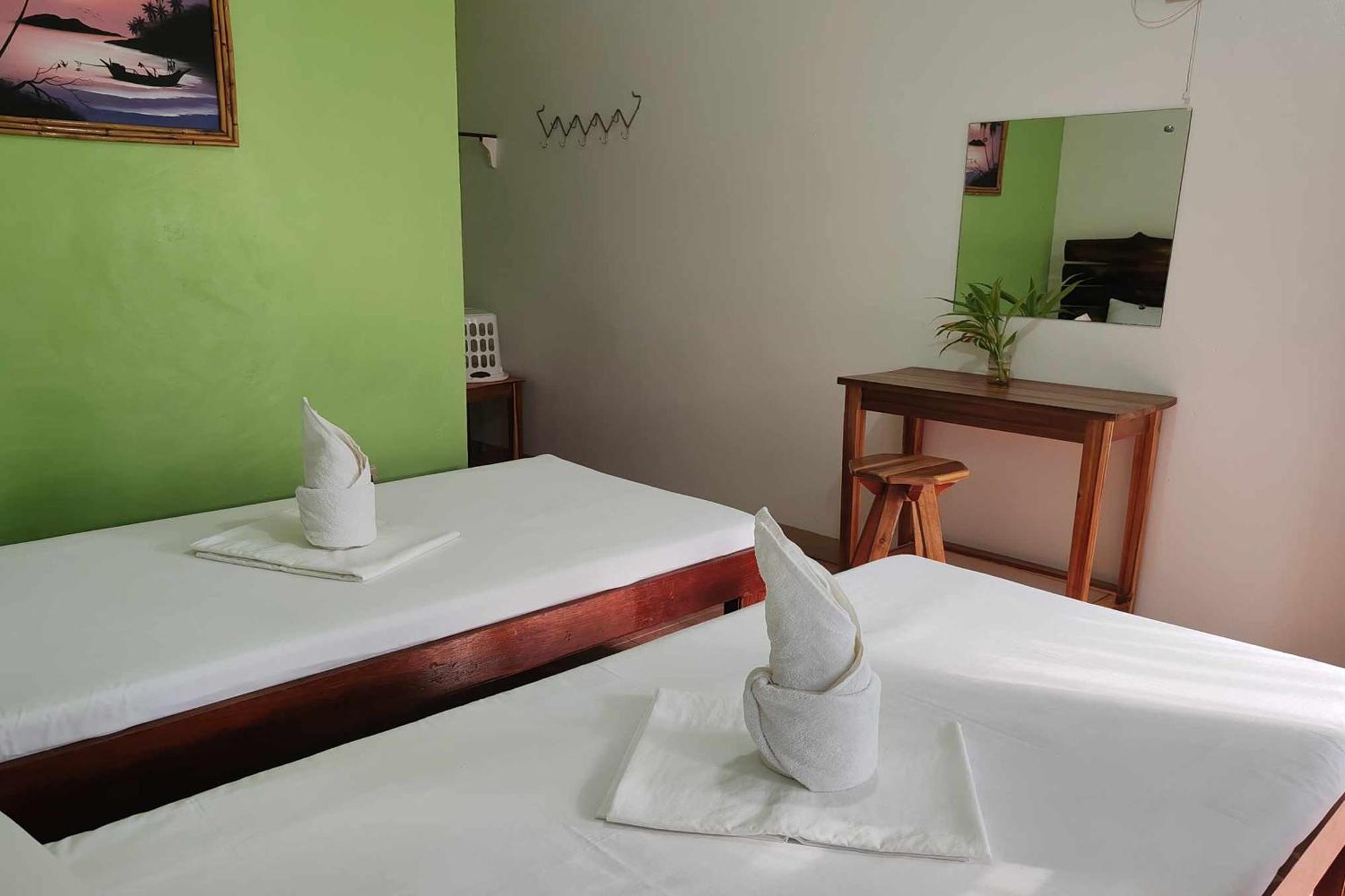Summer Homes Beach Resort And Cottages Palawan Barton Bagian luar foto