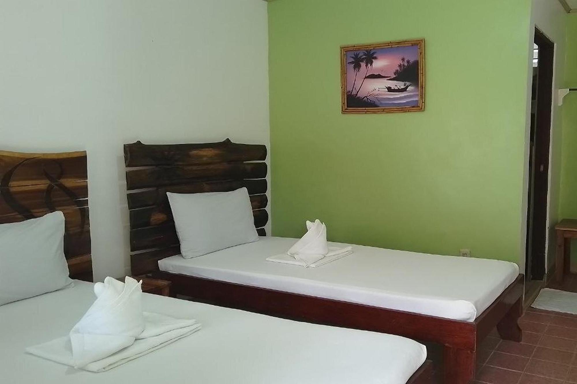 Summer Homes Beach Resort And Cottages Palawan Barton Bagian luar foto